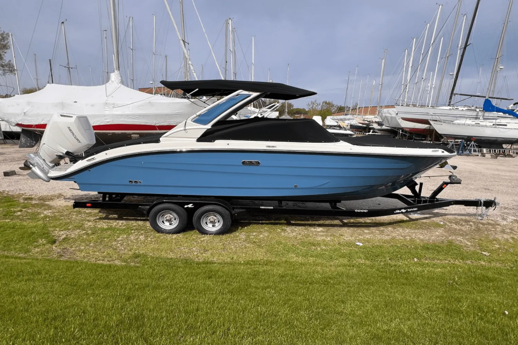 2025 Sea Ray SDX 270 Outboard - For Sale at Sturgeon Bay, WI 54235 - ID 570863