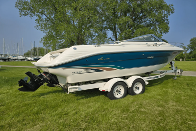 1996 Sea Ray 230 OVERNIGHTER