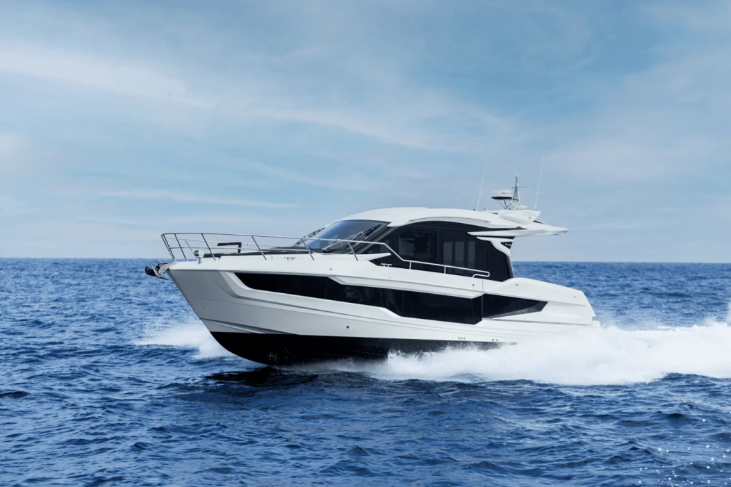 2025 Galeon 410 HTC - For Sale at Sturgeon Bay, WI 54235 - ID 583823