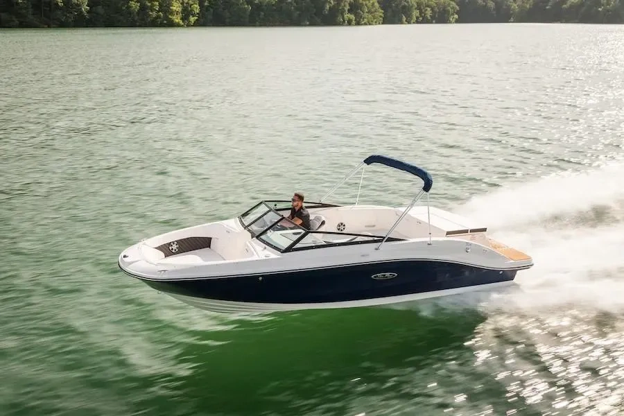 2025 Sea Ray SPX 230 - For Sale at Madison, WI 53704 - ID 589557