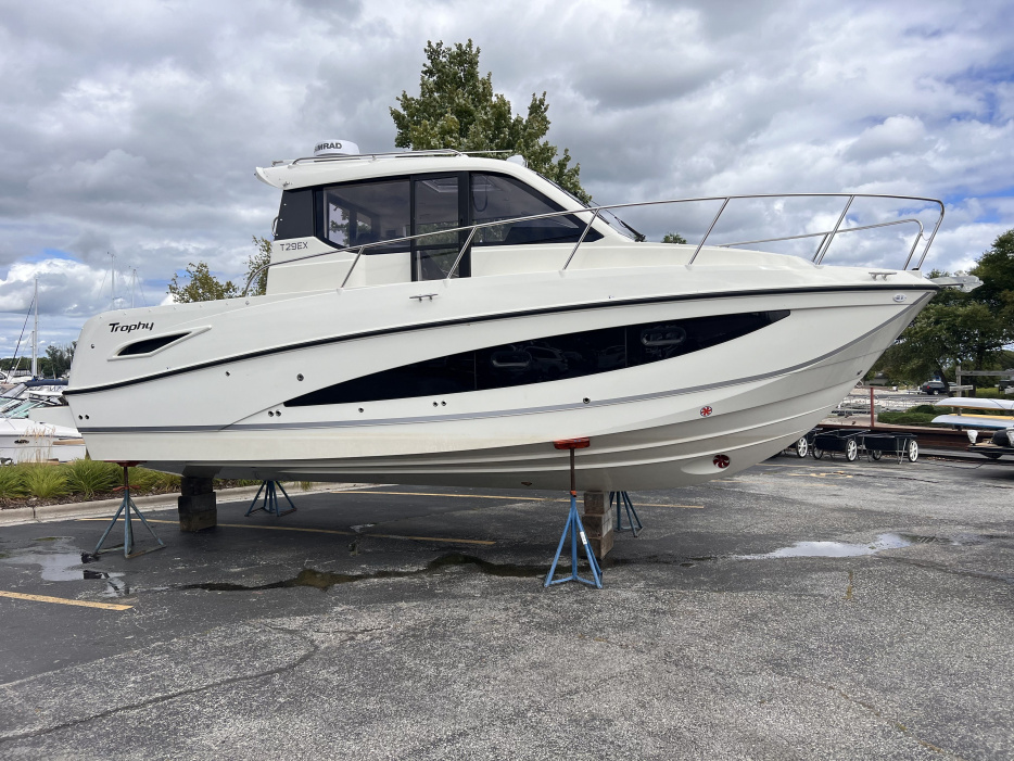 2024 Trophy T29 EXPLORER OB - For Sale at Oshkosh, WI 54904 - ID 584111