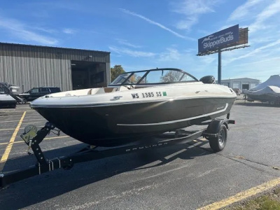 2021 Bayliner VR4 Bowrider I/O
