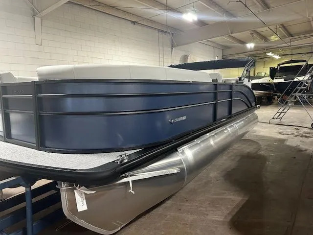 2025 Harris 230 Cruiser - For Sale at Oshkosh, WI 54904 - ID 584116