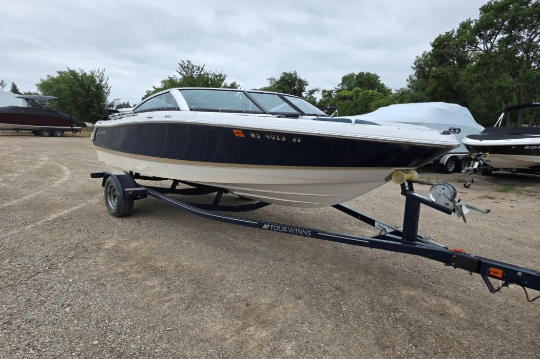2015 Four Winns H 180 OB - For Sale at Oshkosh, WI 54904 - ID 591131