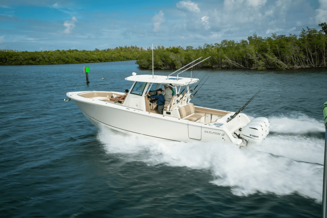 2025 Sailfish 360 CC - For Sale at Oshkosh, WI 54904 - ID 584215
