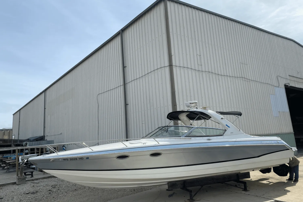 2006 Formula 330 SS - For Sale at Pewaukee, WI 53072 - ID 577117