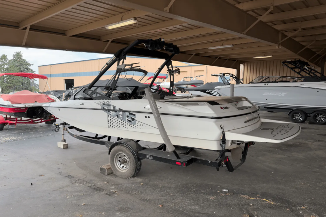 2011 Axis A20 - For Sale at Pewaukee, WI 53072 - ID 586598