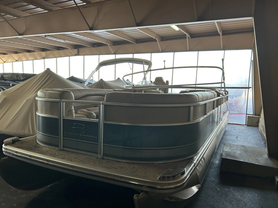 2009 Bennington 2575 RLI - For Sale at Pewaukee, WI 53072 - ID 588586