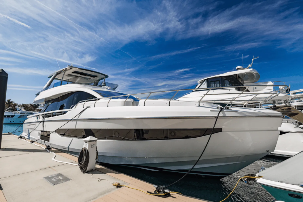 2023 Azimut 78 FLY - For Sale at Grand Haven, MI 49417 - ID 587199