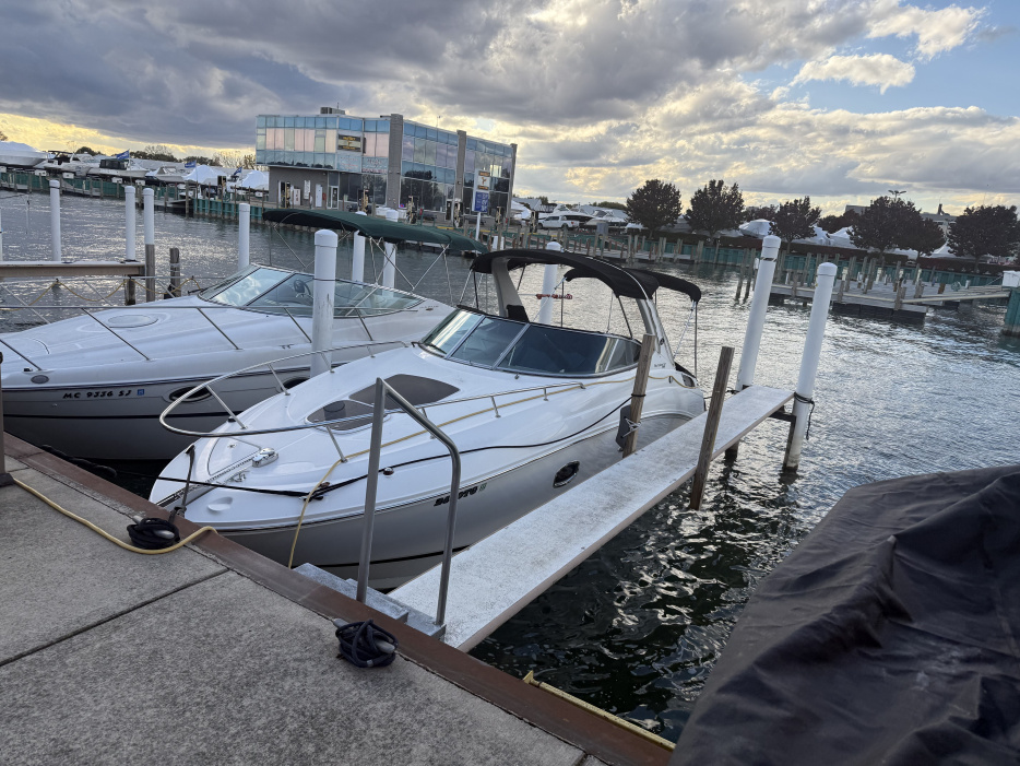 2010 Sea Ray 280 SUNDANCER - For Sale at Harrison Township, MI 48045 - ID 570887