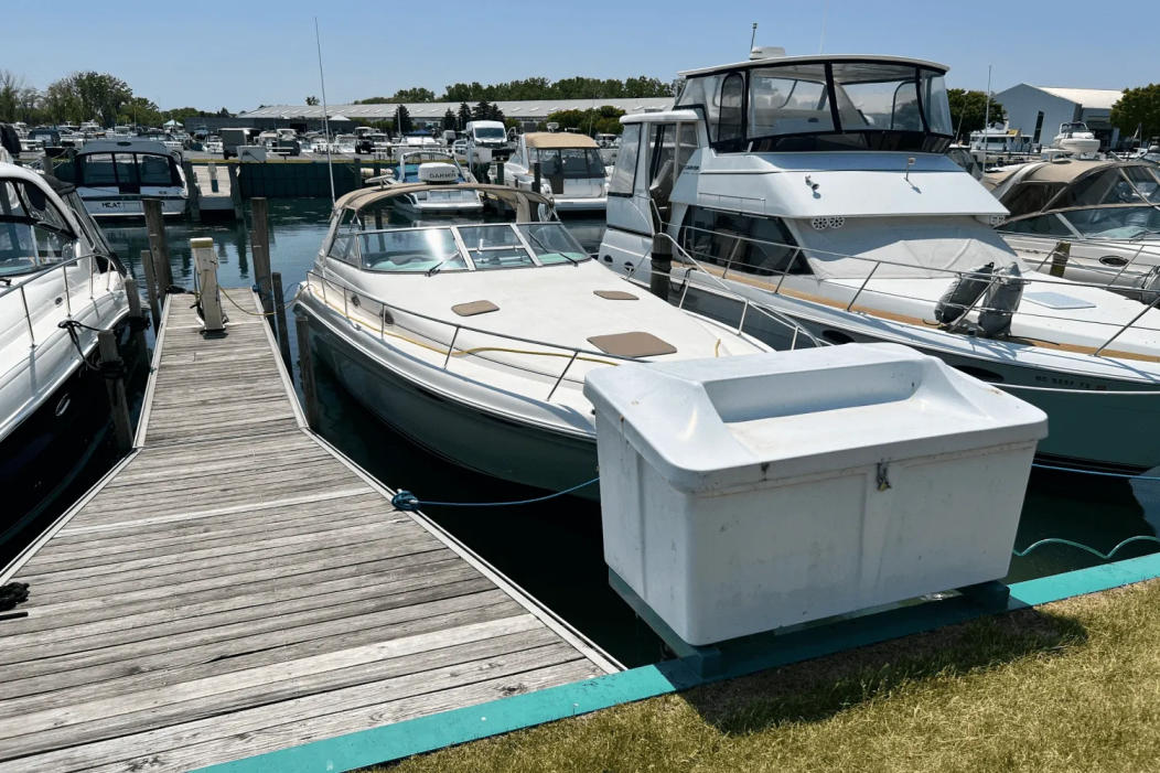 1998 Sea Ray 330 SUNDANCER - For Sale at Harrison Township, MI 48045 - ID 576384