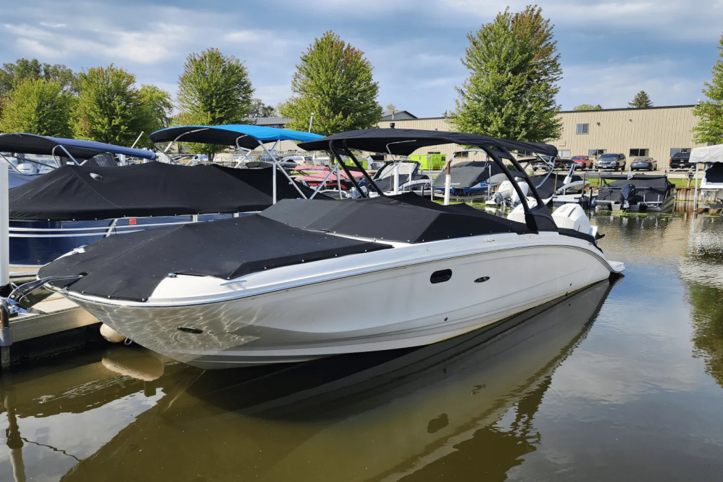 2023 Sea Ray 290 SDX OB - For Sale at Antioch, IL 60002 - ID 589834