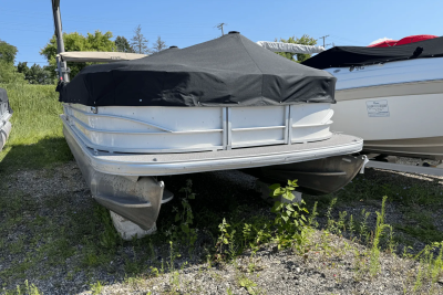 2016 Sun Tracker 24 PARTY BARGE