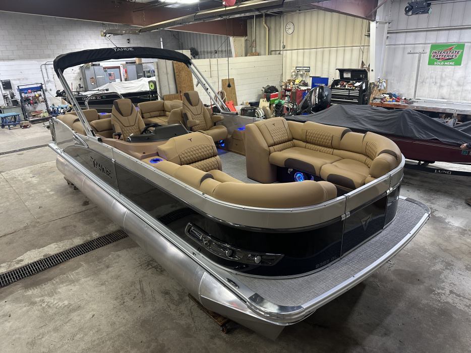 2025 Tahoe Cascade 2385 Quad Lounge & Honda 4-Stroke EFI - For Sale at Cedar, MN 55011 - ID 592478
