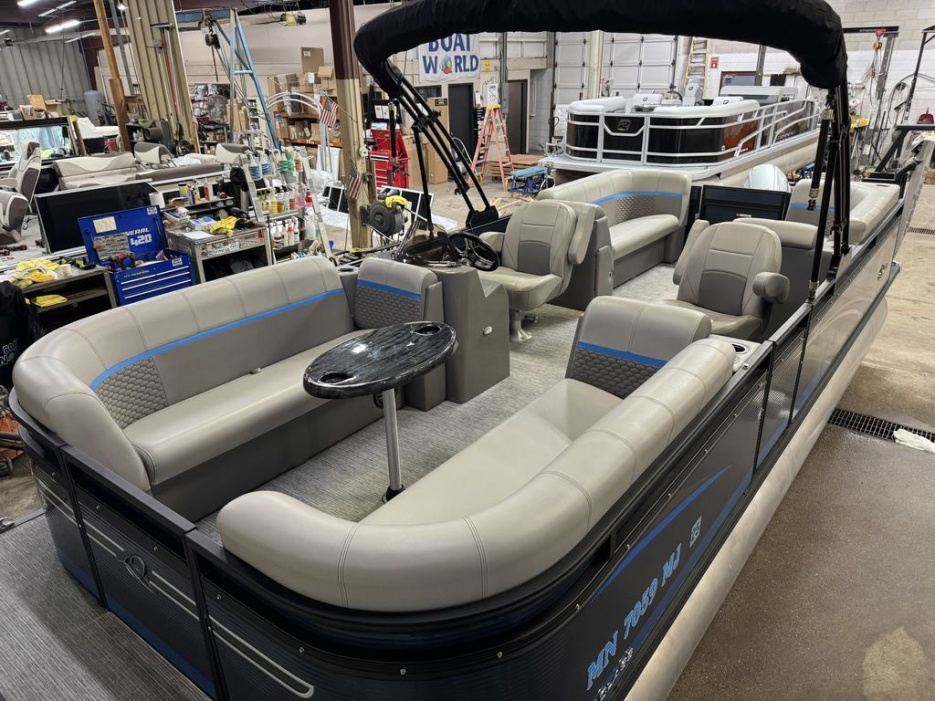 2023 Qwest 822 E-Class RLS LT Pontoon - For Sale at Cedar, MN 55011 - ID 592518