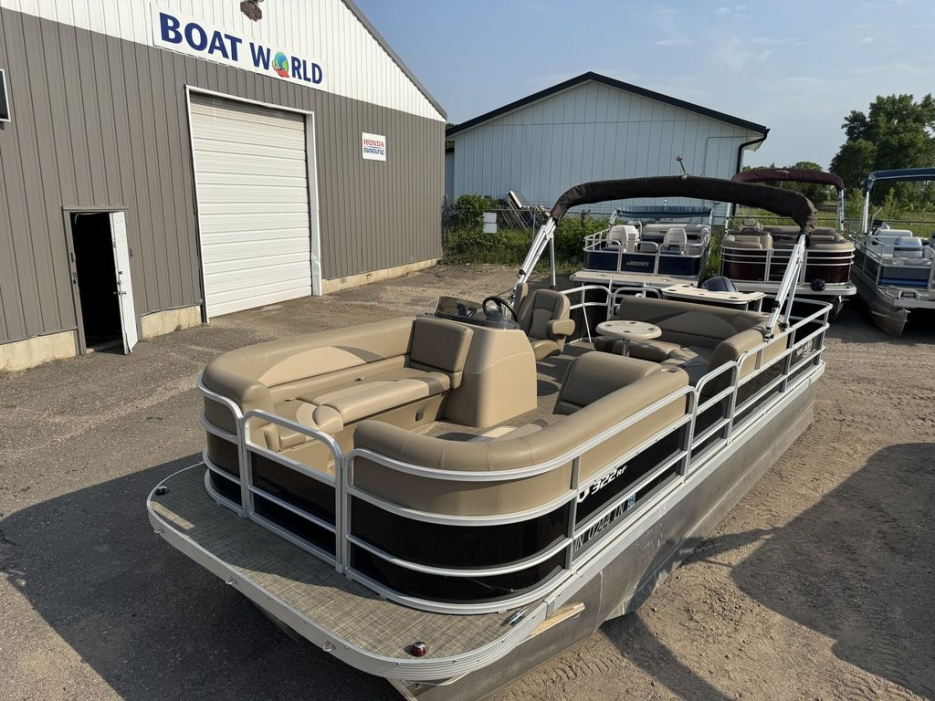 2016 Suncatcher V322 RF Tritoon Pontoon - For Sale at Cedar, MN 55011 - ID 592532
