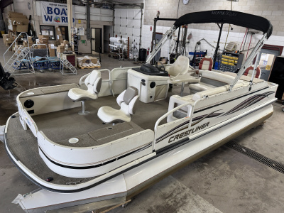 2006 Crestliner 2285 CFI Pontoon