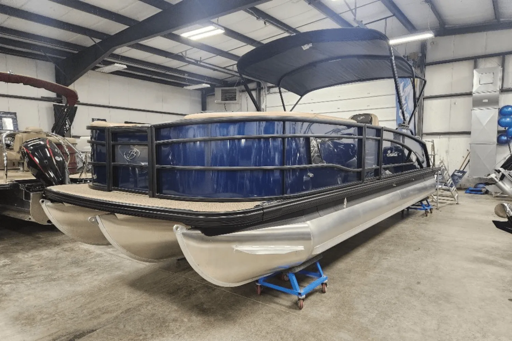 2025 Barletta LUSSO23UC - For Sale at Pewaukee, WI 53072 - ID 592696