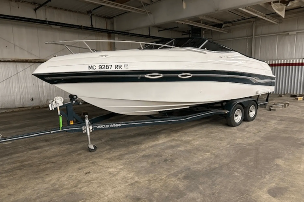 1999 Four Winns SUNDOWNER - For Sale at Grand Haven, MI 49417 - ID 593423