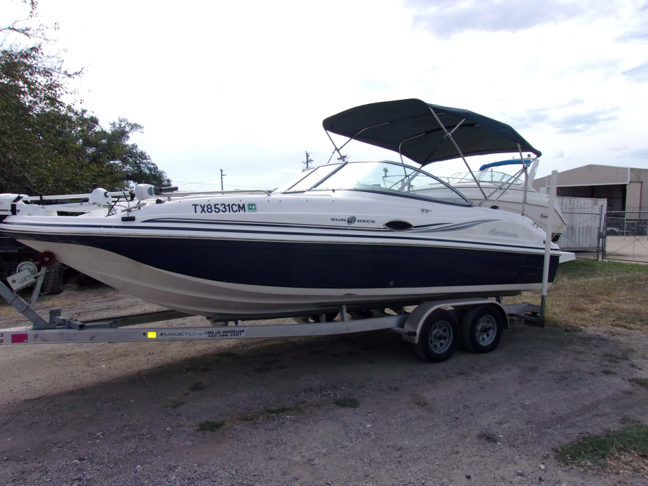 2014 Hurricane Sun Deck 217 - For Sale at Austin, TX 78726 - ID 593546