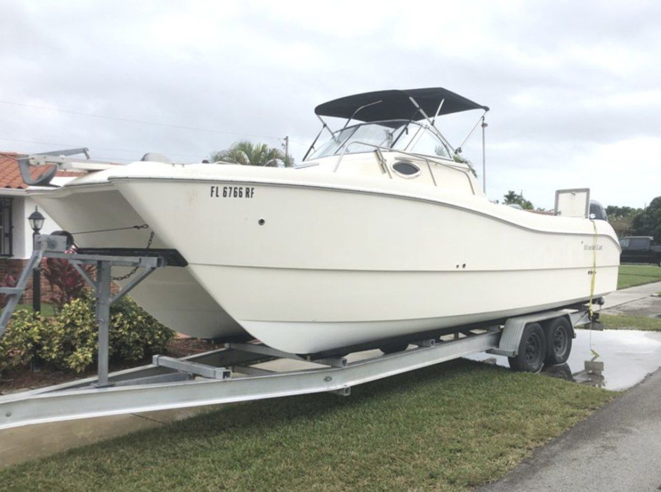 1998 World Cat 266 SC - For Sale at Miami, FL 33165 - ID 593575