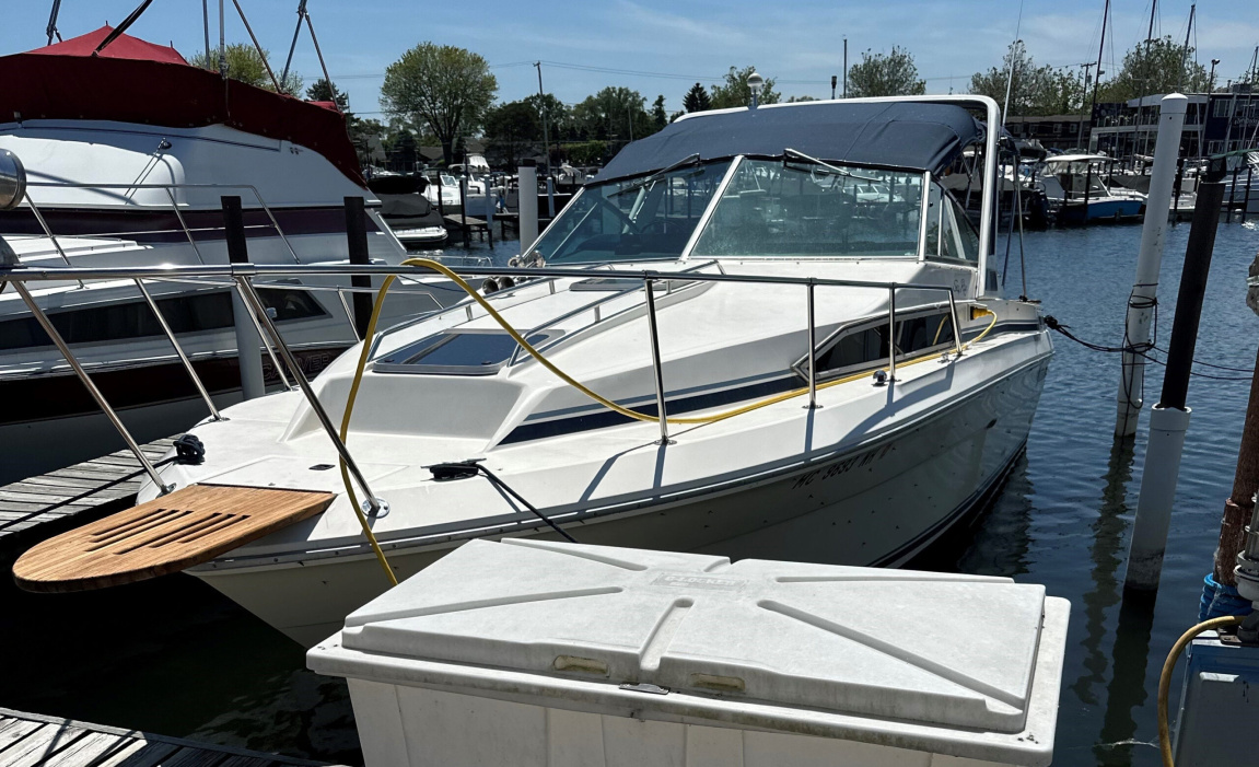 1987 Sea Ray 270 Sundancer - For Sale at Saint Clair Shores, MI 48080 - ID 593640