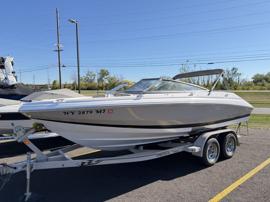 2013 Regal Bowrider - For Sale at Canandaigua, NY 14424 - ID 593819