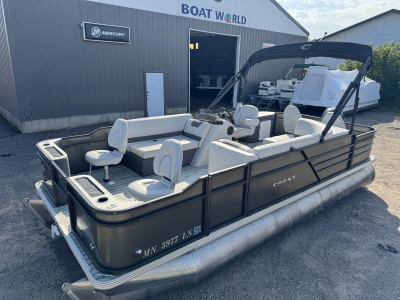 2017 Crest 200 Pontoon with 115HP Yamaha Fourstroke EFI