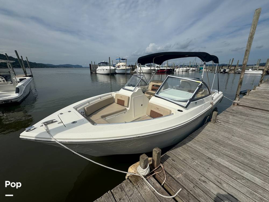 2024 Cobia 220 DC - For Sale at Piermont, NY 10968 - ID 593894