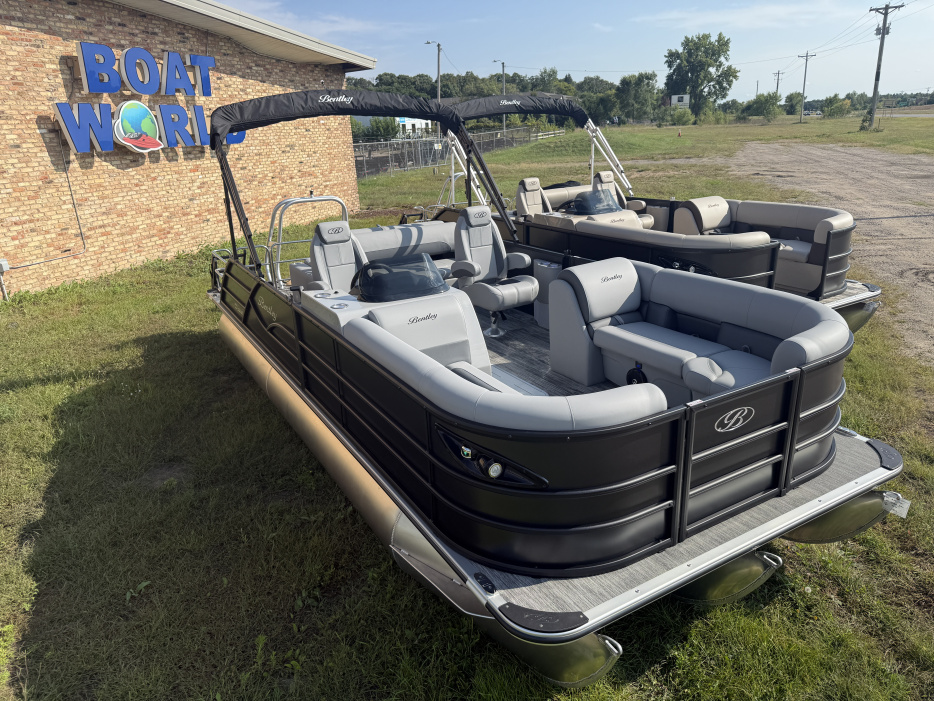 2026 Bentley Legacy 223 Swingback Tritoon & Honda 4-Stroke EFI - For Sale at Cedar, MN 55011 - ID 594082