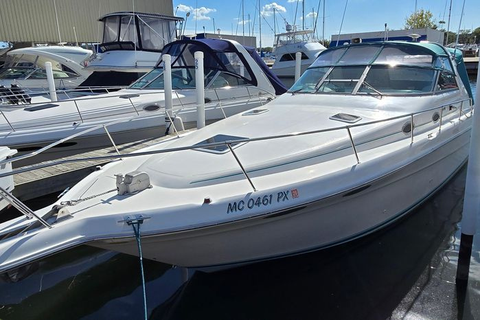 1995 Sea Ray 330 Sundancer - For Sale at Saint Clair Shores, MI 48080 - ID 593646