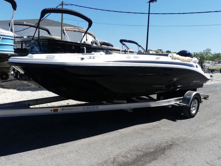 2025 Hurricane SunDeck 185 OB - For Sale at Bradenton, FL 34208 - ID 571996