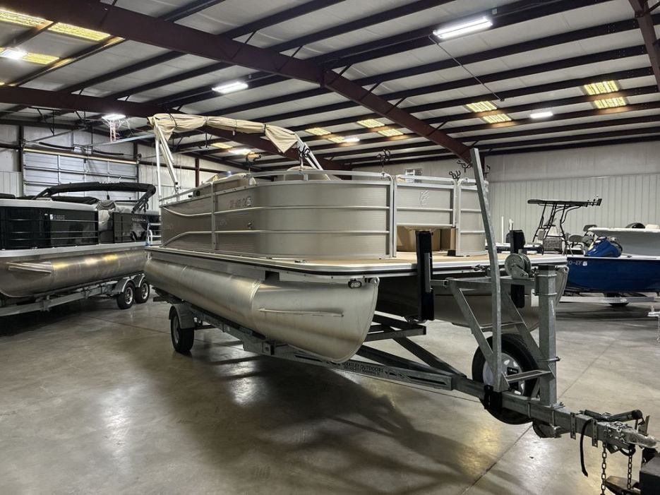 2015 Cypress Cay Seabreeze 230 - For Sale at Lake City, SC 29560 - ID 592297