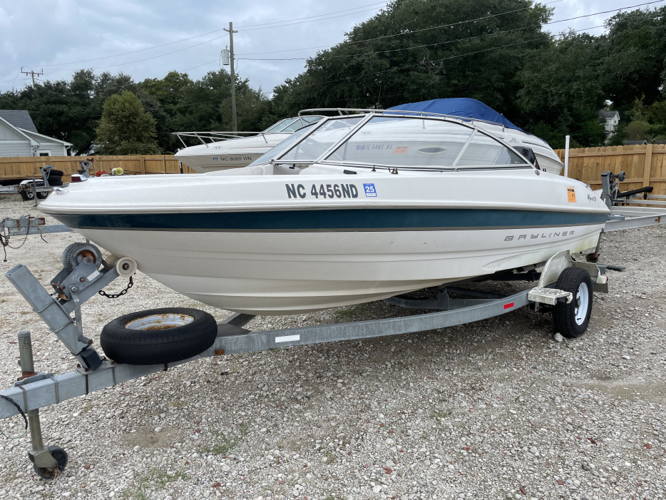 2000 Bayliner 1800 - For Sale at Morehead City, NC 28557 - ID 594234