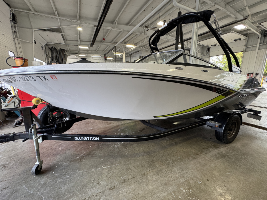 2017 Glastron GTS 207 *JET BOAT* - For Sale at Brighton, MI 48114 - ID 594295