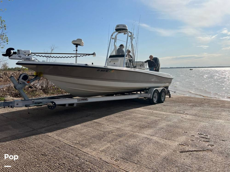 2017 Triton 240 Bay LTS - For Sale at Maize, KS 67101 - ID 594330