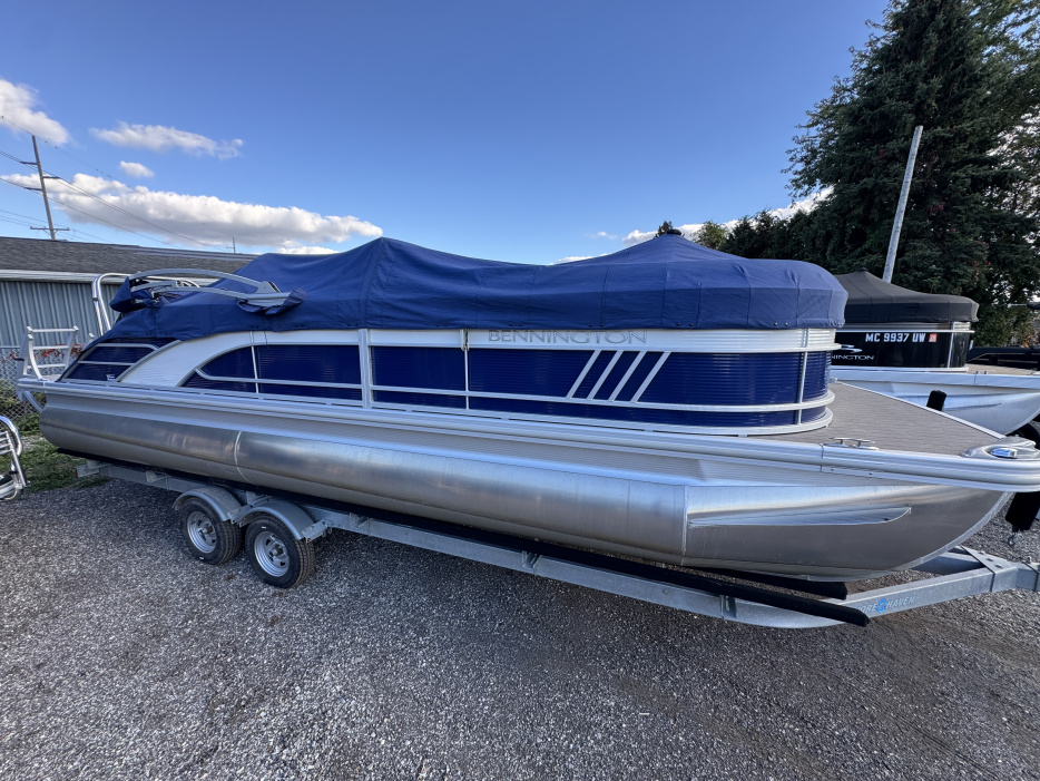 2022 Bennington 24 LXSB **TRI-TOON!** **TRAILER INCLUDED!** - For Sale at Brighton, MI 48114 - ID 593189
