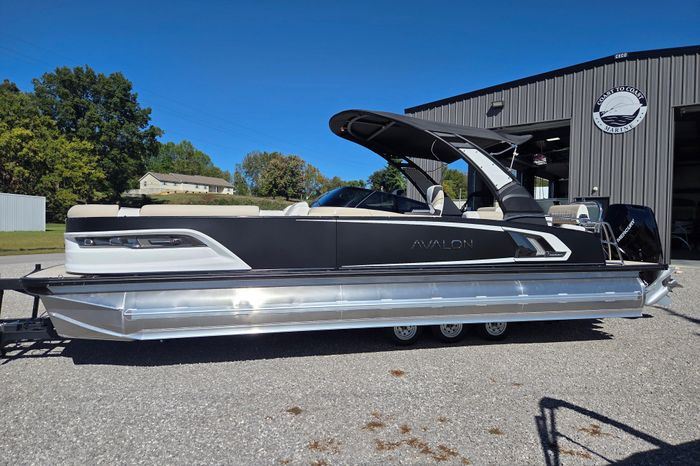 2026 Avalon 2785 Excalibur LTD WIndshield Quad Lounger Shift - For Sale at Somerset, KY 42501 - ID 594535