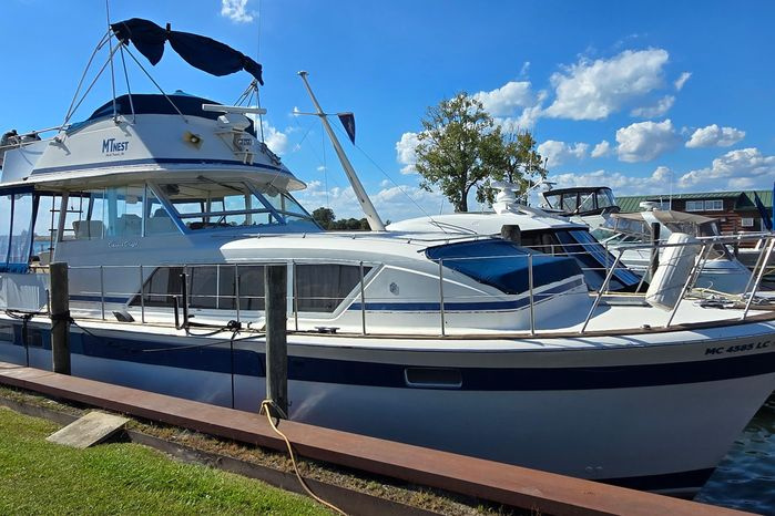 1979 Chris Craft 410 Motor Yacht - For Sale at Algonac, MI 48001 - ID 594690