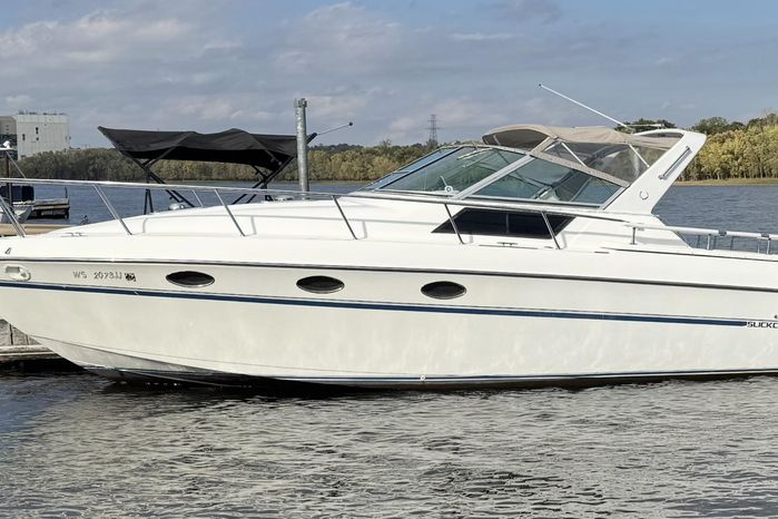 1990 Slickcraft 310 Sc Express - For Sale at Stillwater, MN 55082 - ID 589091