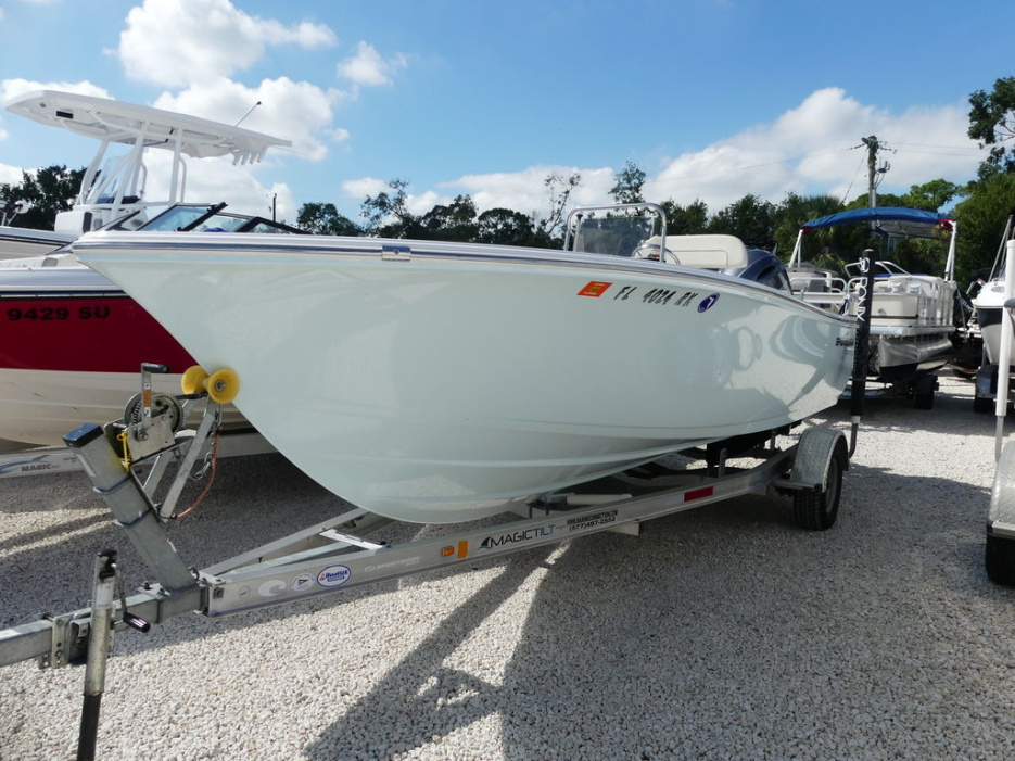 2017 Sportsman 19' Island Reef - For Sale at Bradenton, FL 34208 - ID 594980
