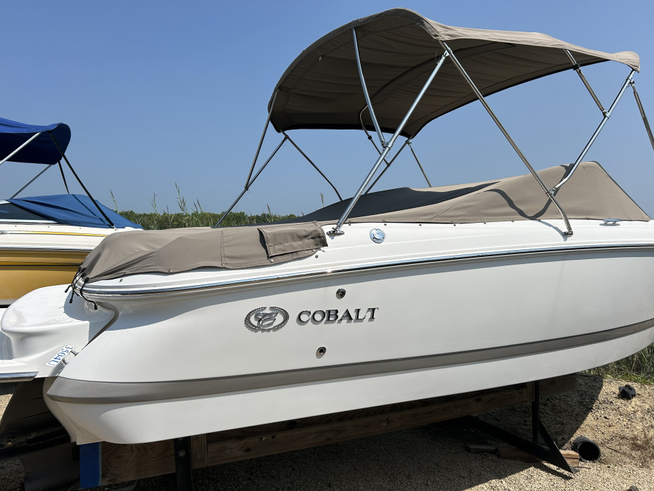 2015 Cobalt 210 Bowrider - For Sale at Manahawkin, NJ 08050 - ID 595400
