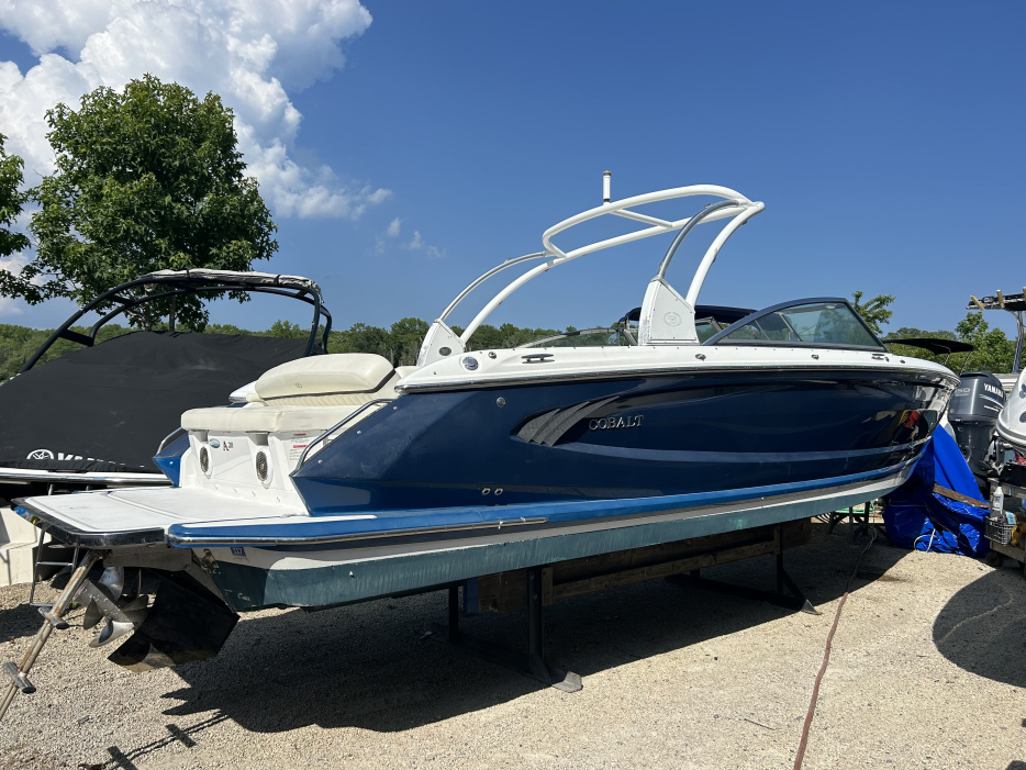 2015 Cobalt A28 Bowrider - For Sale at Manahawkin, NJ 08050 - ID 595422
