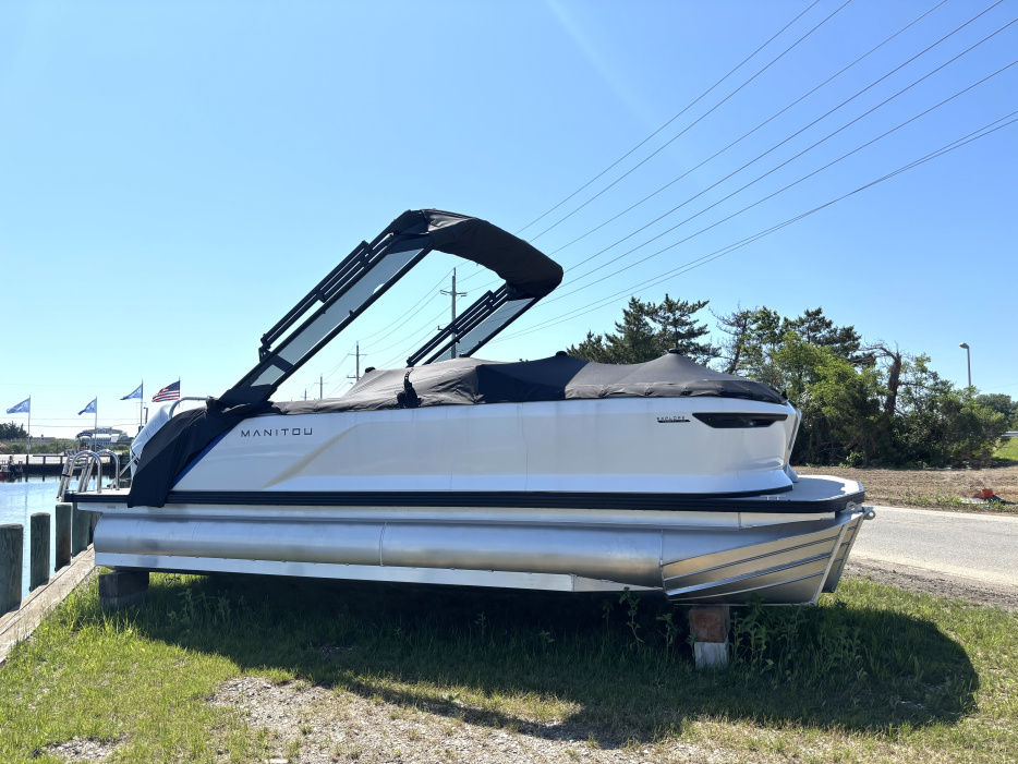 2025 Manitou Explore 22 Navigator Touring Pontoon Boat - For Sale at Manahawkin, NJ 08050 - ID 595423