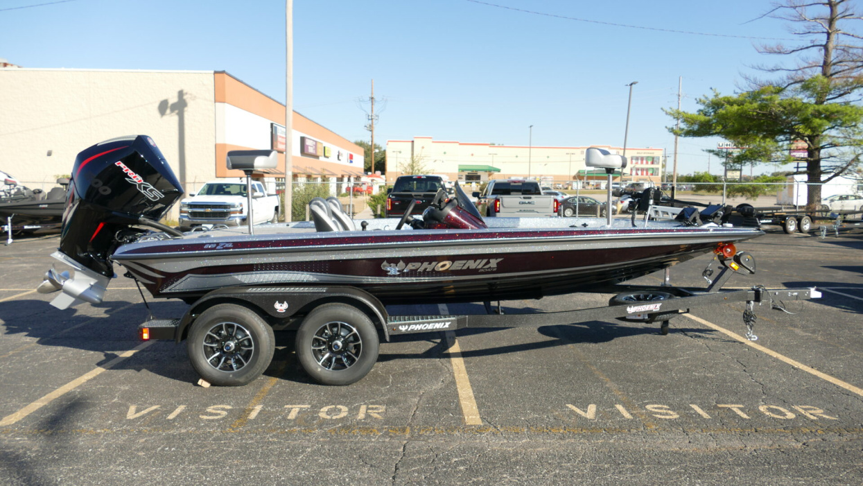 2026 Phoenix 819 ZXL - For Sale at Saint Peters, MO 63376 - ID 588200