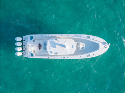 2023 Front Runner 39 Center Console