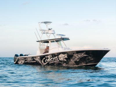 2024 Front Runner 36 Center Console
