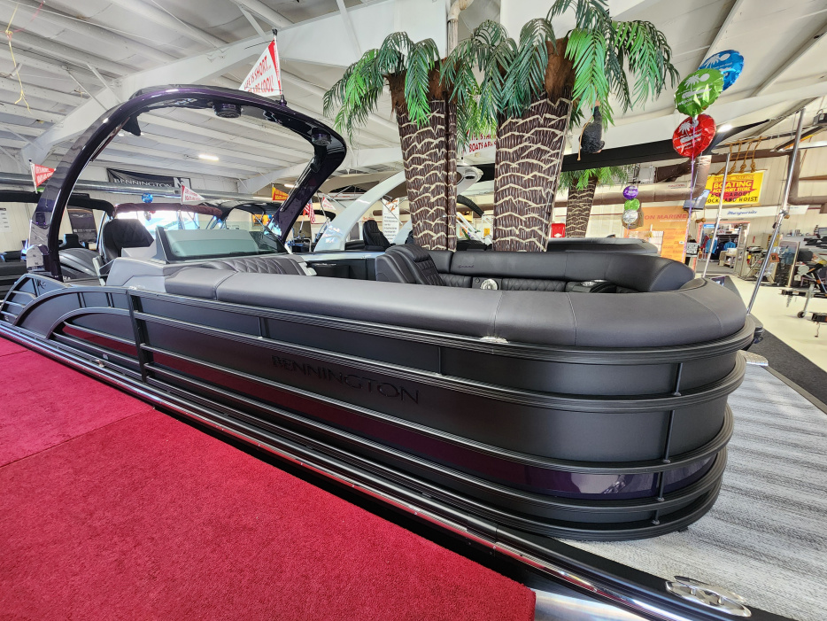 2025 Bennington 25 RSBA **TRI-TOON!** **DEALER DEMO!** - For Sale at Brighton, MI 48114 - ID 595554