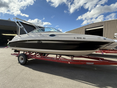 2008 Sea Ray 240 SunDeck