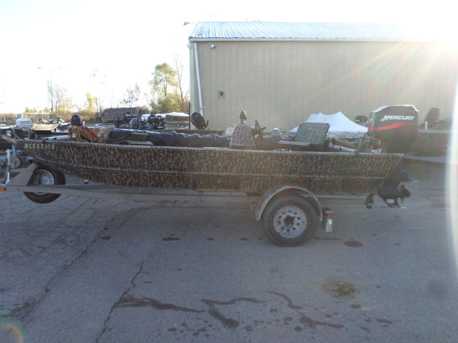 2003 Lund 1860 CC - For Sale at Fenton, MI 48430 - ID 595776